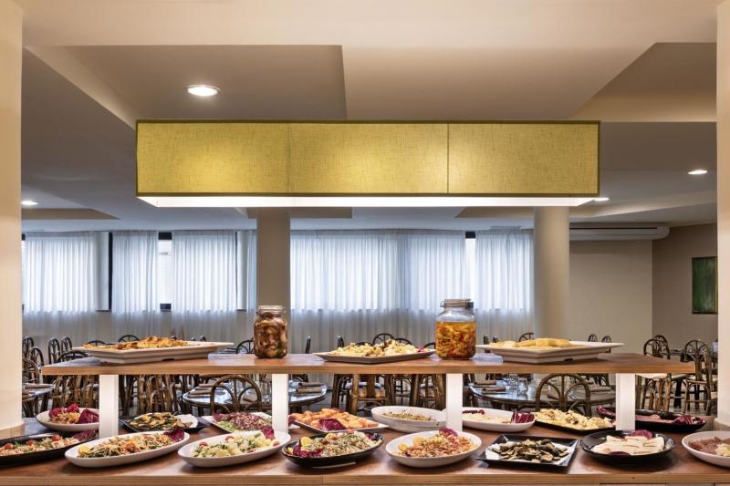 Rina Hotel Szardínia