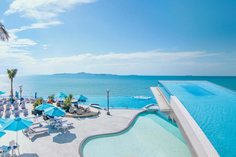 Pattaya utazás Royal Cliff Beach Hotel