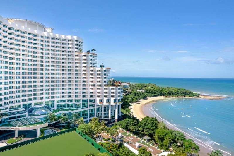 Bangkok Pattaya utazás Royal Cliff Grand Hotel