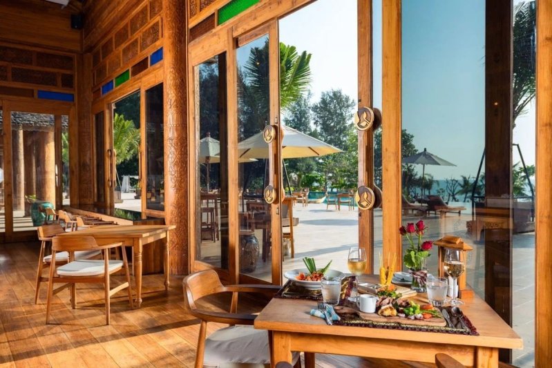 Phuket utazás Santhyia Phuket Natai Resort & Spa 