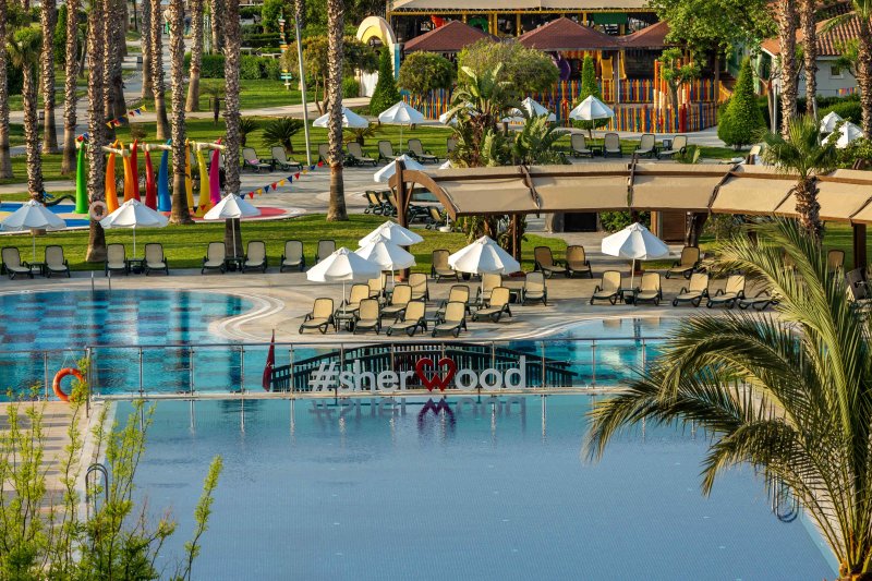 Antalya utazás Sherwood Exclusive Lara