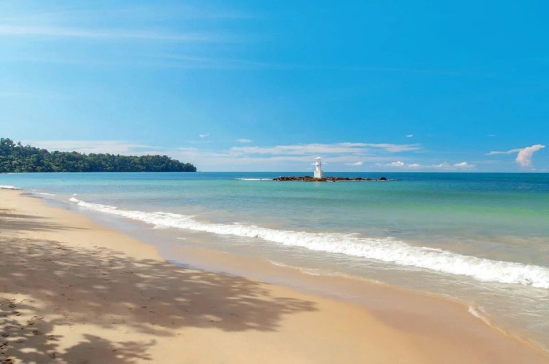 Khao Lak utazás The Leaf Oceanside by Katathani