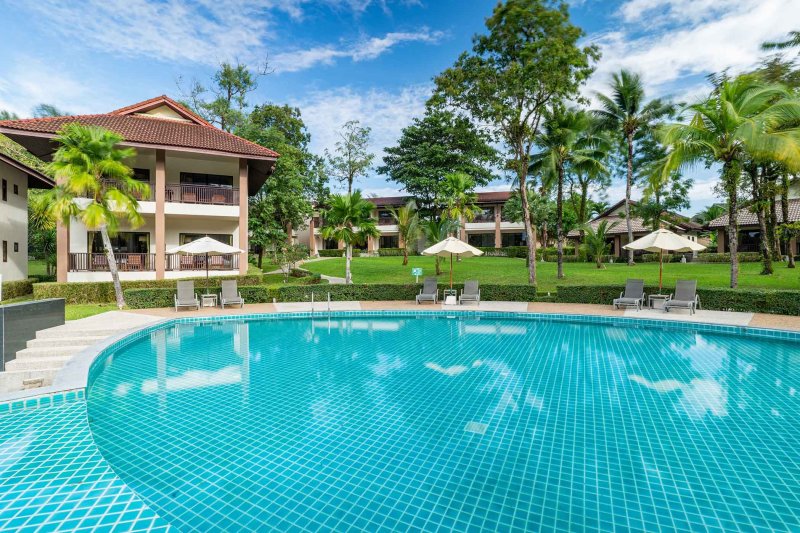 Khao Lak utazás The Leaf Oceanside by Katathani