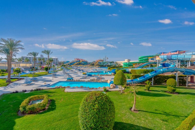 Titanic Royale Resort Hurghada