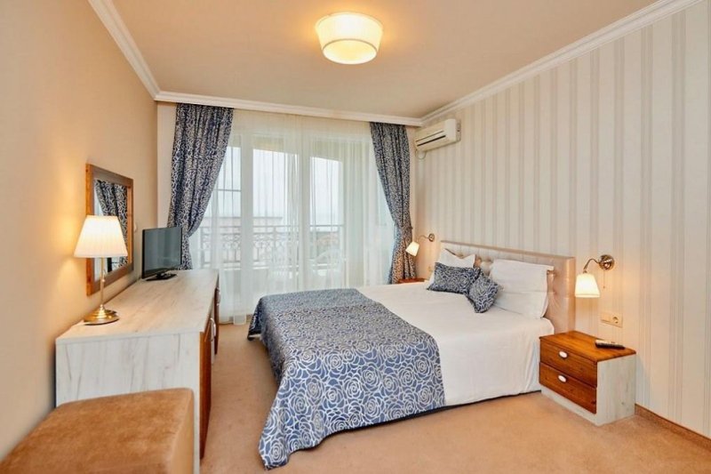 Pomorie utazás Aparthotel Penelopa Palace