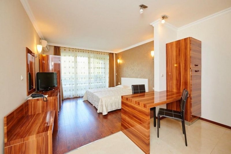 Pomorie utazás Aparthotel Penelopa Palace