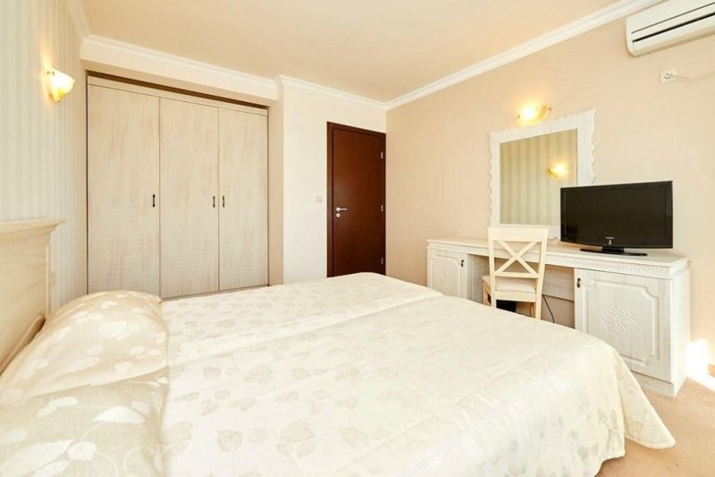 Pomorie utazás Aparthotel Penelopa Palace