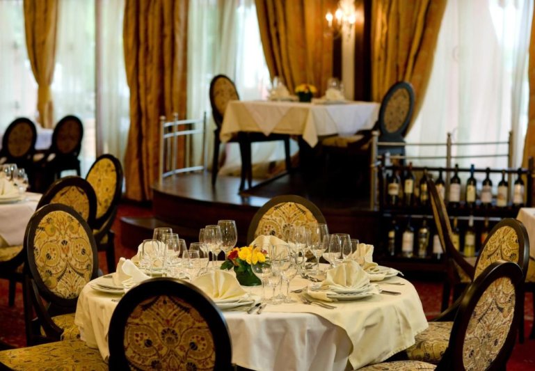 Apollo Spa Resort Aranyhomok