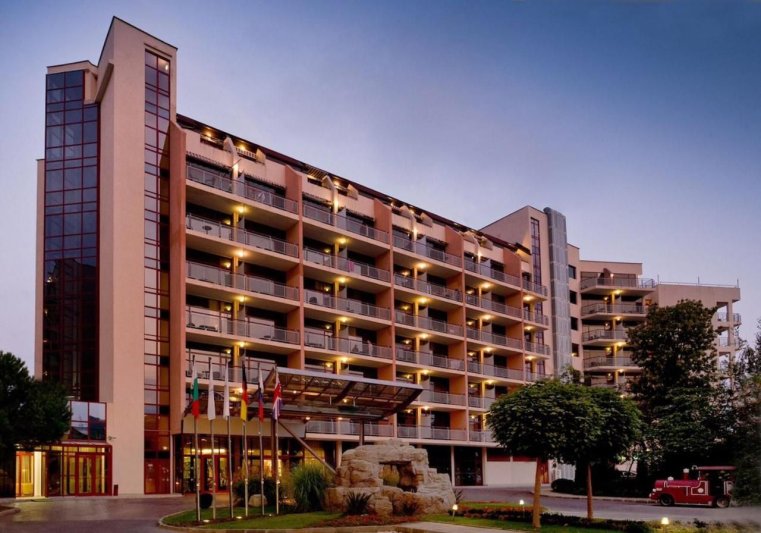 Apollo Spa Resort Aranyhomok
