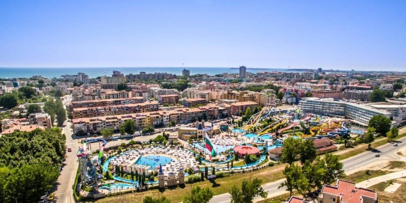 Aqua Nevis Hotel and Aqua Park Napospart