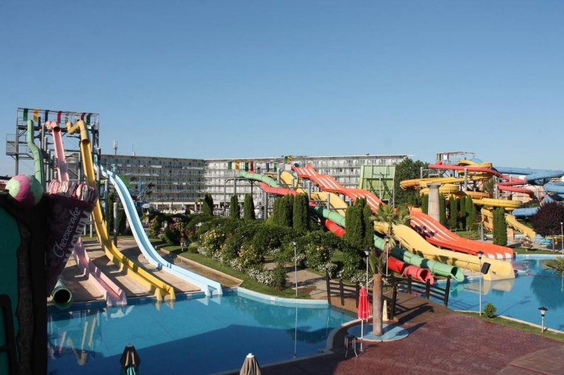 Aqua Nevis Hotel and Aqua Park Napospart