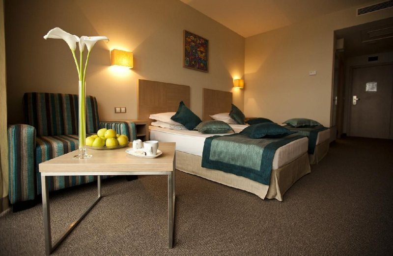 Sveti Konstantin Elena utazás Azalia