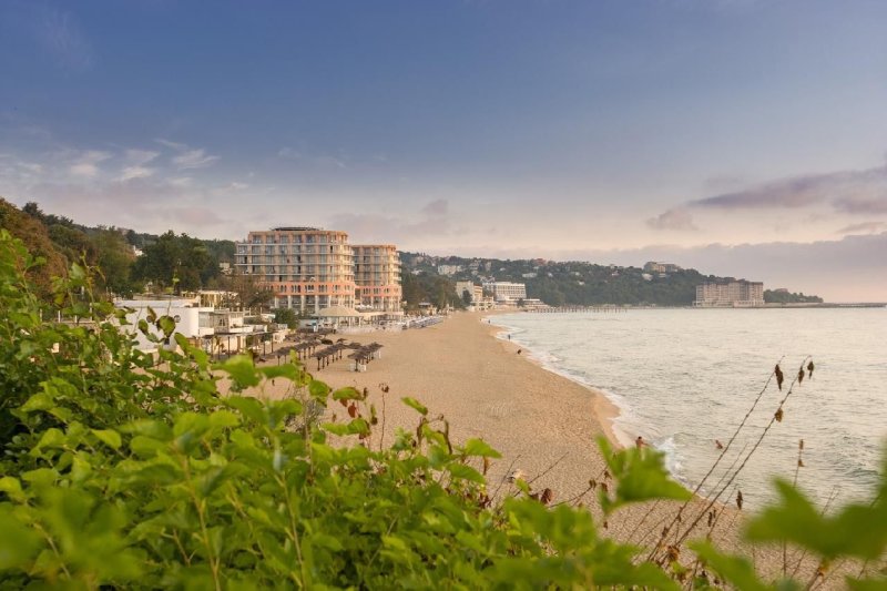 Sveti Konstantin Elena utazás Azalia