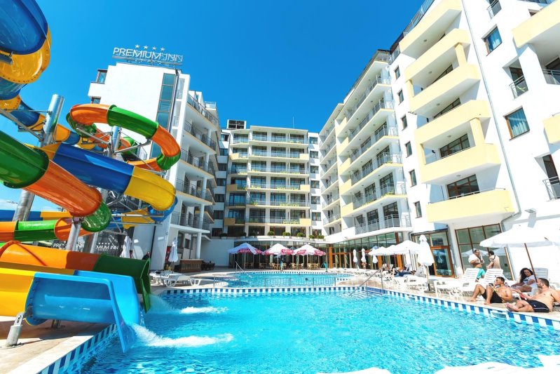Best Western Plus Premium Inn Napospart