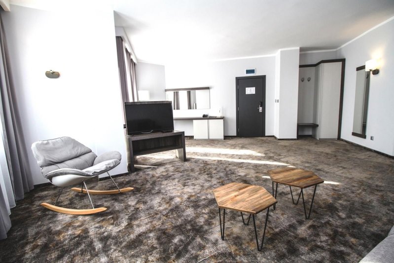 Best Western Plus Premium Inn Napospart