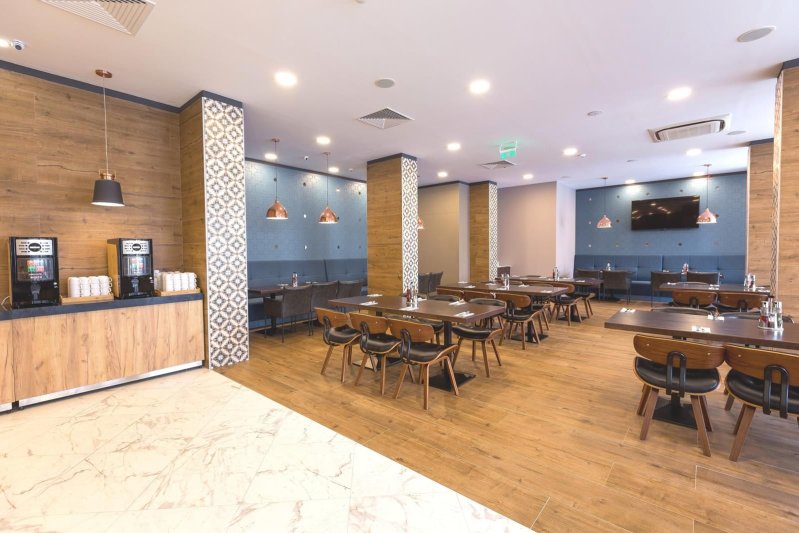 Best Western Plus Premium Inn Napospart