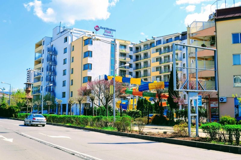 Best Western Plus Premium Inn Napospart