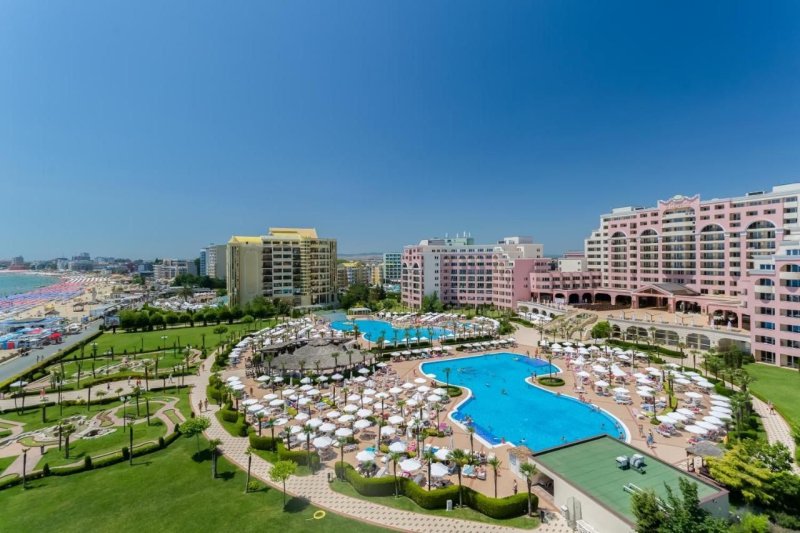Dit Majestic Beach Resort Napospart