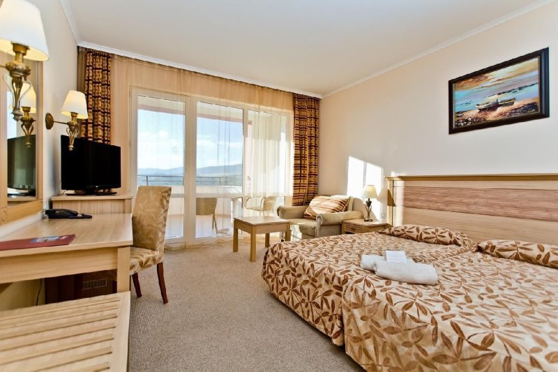 Dit Majestic Beach Resort Napospart