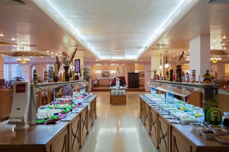 Napospart utazás Dit Majestic Beach Resort