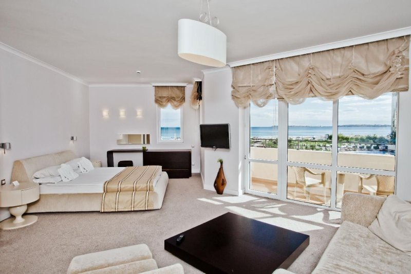 Dit Majestic Beach Resort Napospart