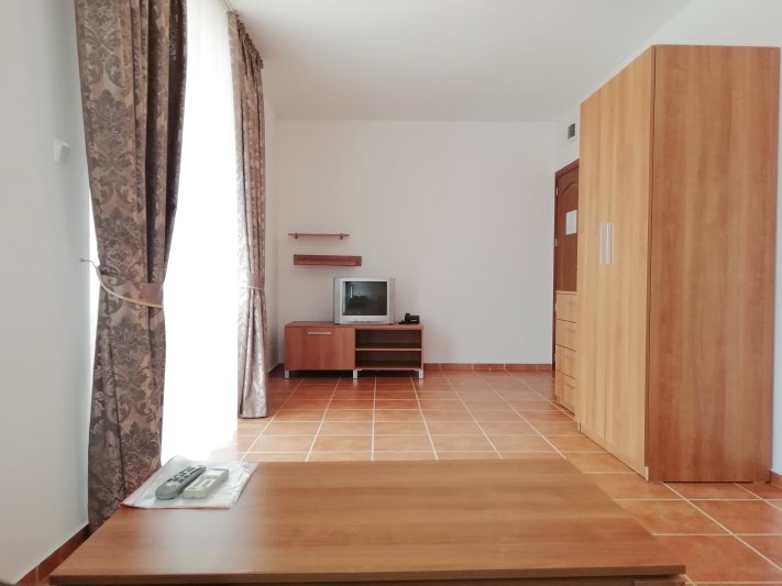 Napospart utazás Efir Aparthotel