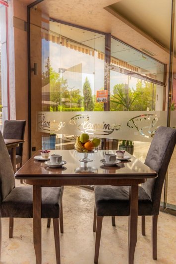 Napospart utazás Flamingo Hotel