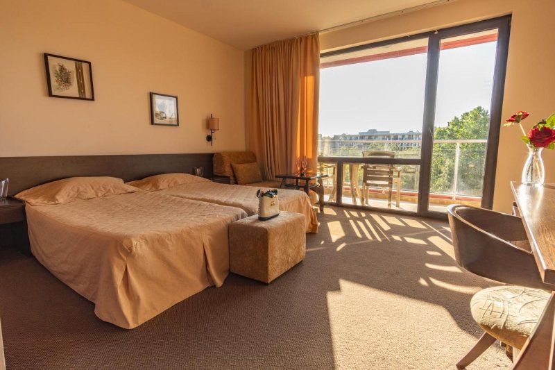 Napospart utazás Flamingo Hotel