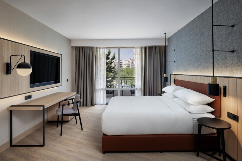 Napospart utazás Four Points by Sheraton Sunny Beach