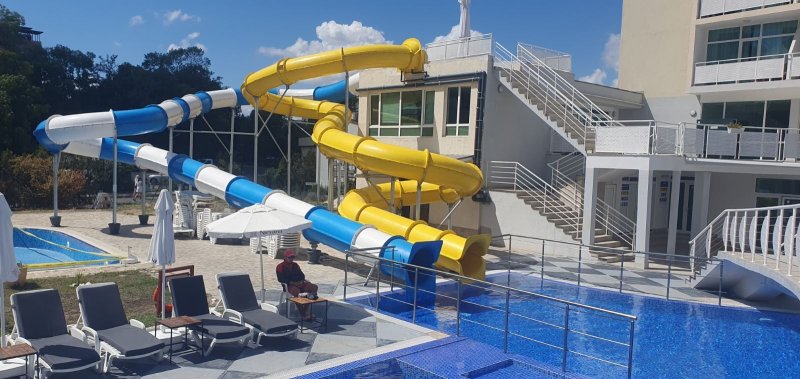 Napospart utazás Grand Hotel Nirvana