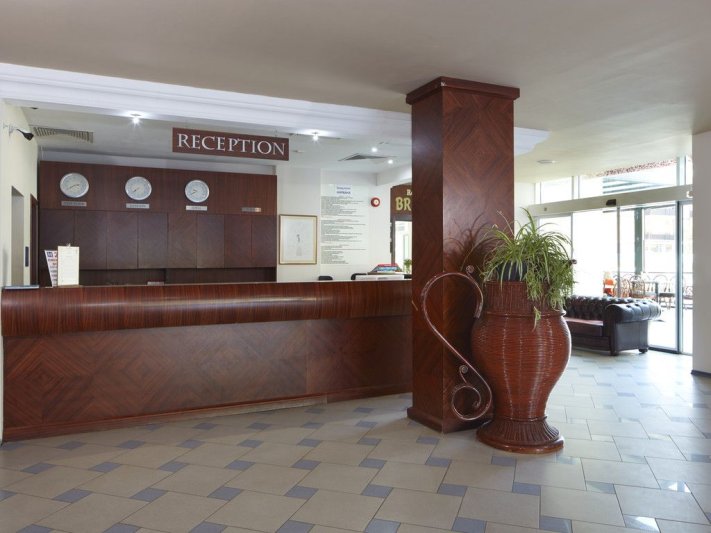 Napospart utazás Grand Hotel Nirvana