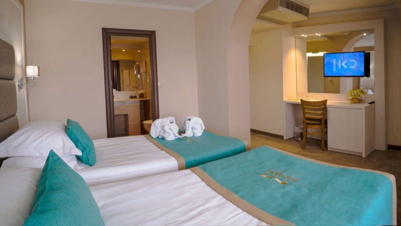 Aranyhomok utazás Havana Casino Hotel & Spa