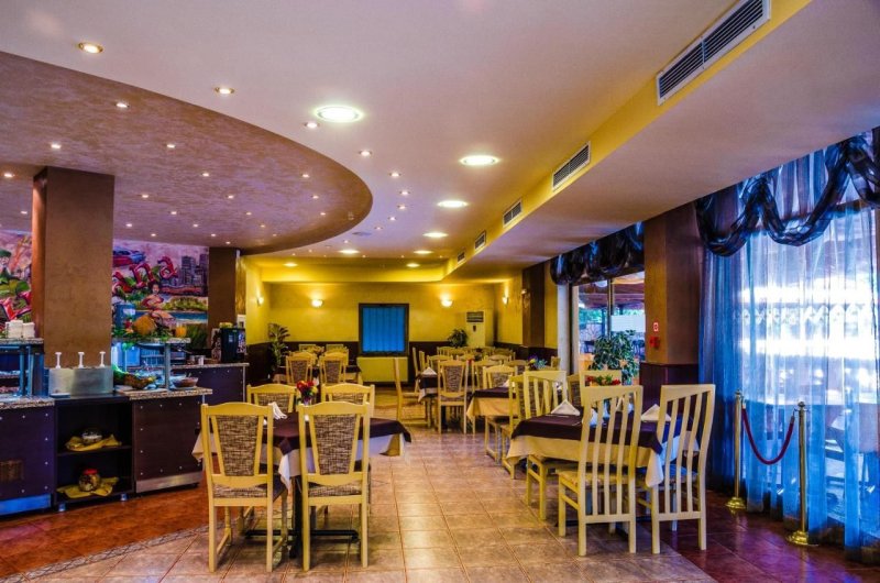 Aranyhomok utazás Havana Casino Hotel & Spa