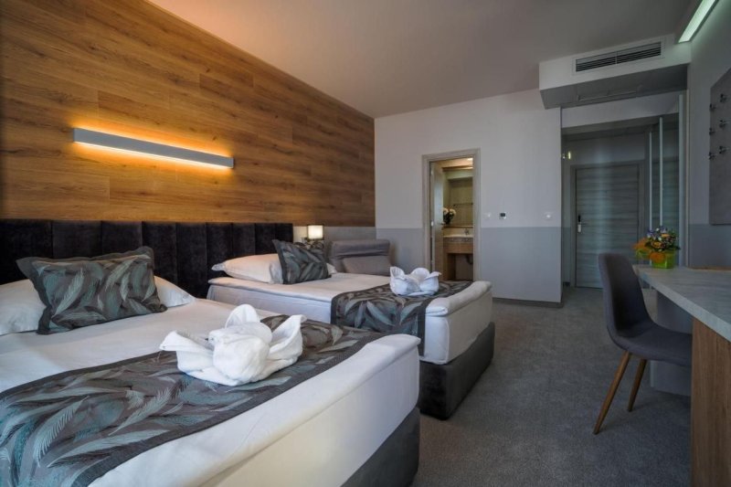 Aranyhomok utazás Havana Casino Hotel & Spa