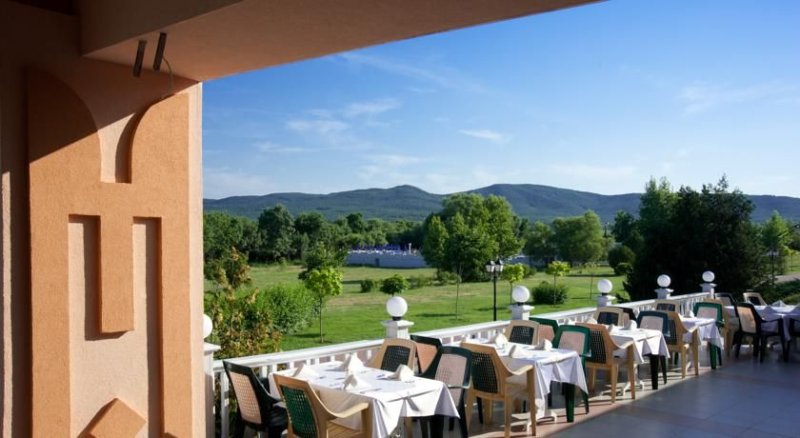 Duni utazás Holiday Village komplexum