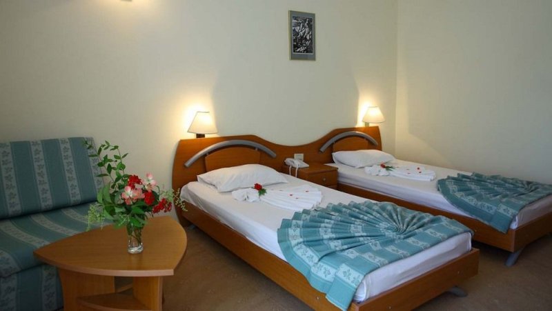 Duni utazás Holiday Village komplexum