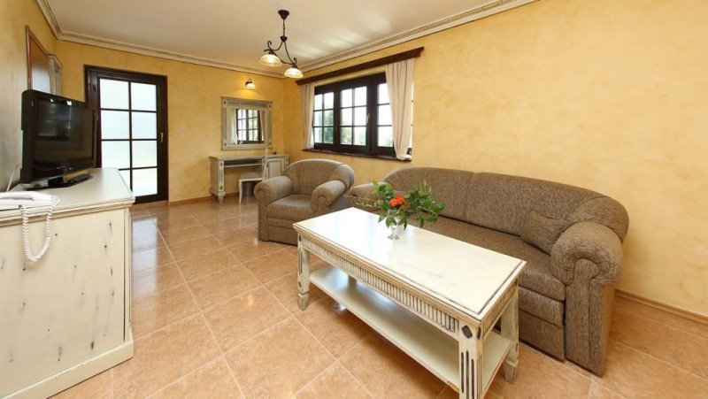 Duni utazás Holiday Village komplexum