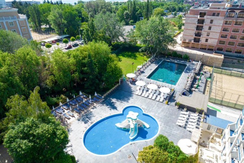 Napospart utazás Hotel Aquamarine