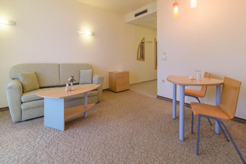 Aranyhomok utazás Hotel Atlas