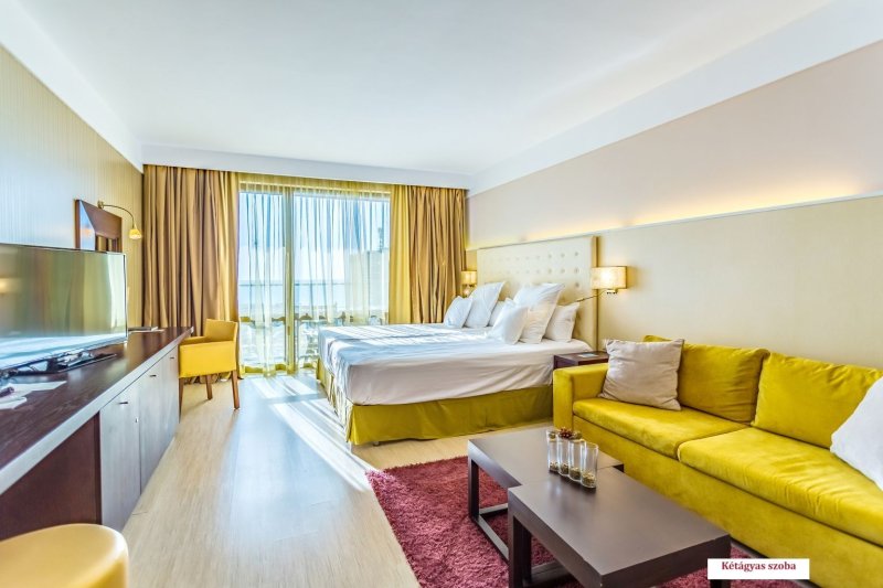 Napospart utazás Hotel Barcelo Royal Beach