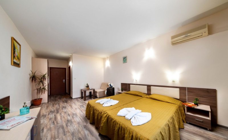 Napospart utazás Hotel Esperanto