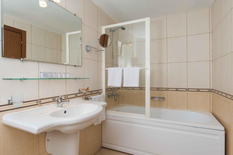 Napospart utazás Hotel Fenix