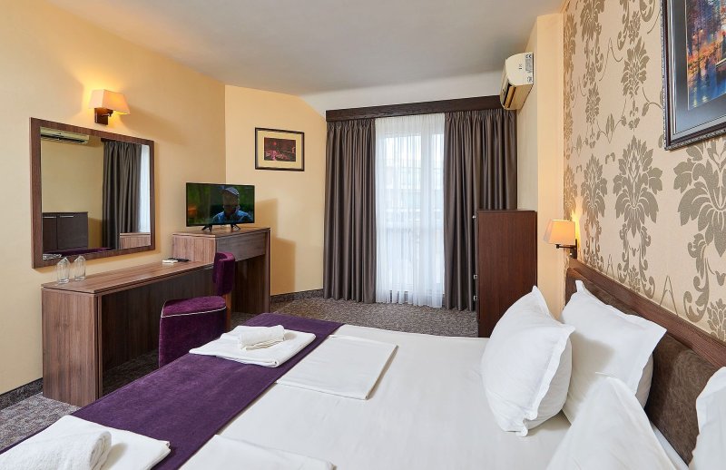 Napospart utazás Hotel Forum