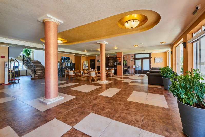 Napospart utazás Hotel Forum