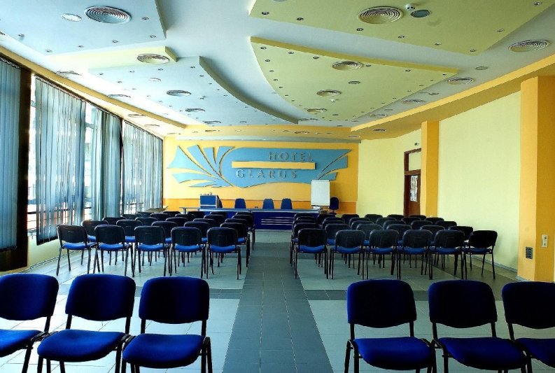 Napospart utazás Hotel Glarus