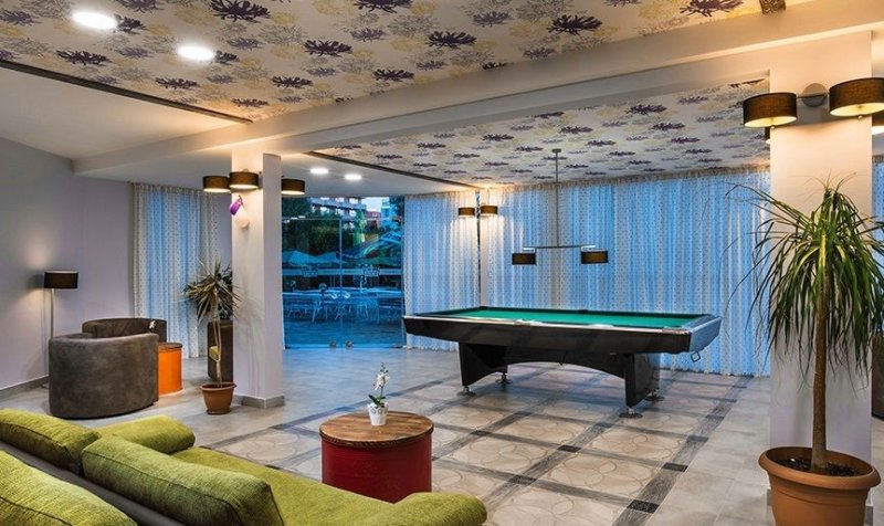 Napospart utazás Hotel HI Imperial Resort