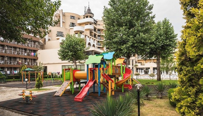 Napospart utazás Hotel HI Imperial Resort