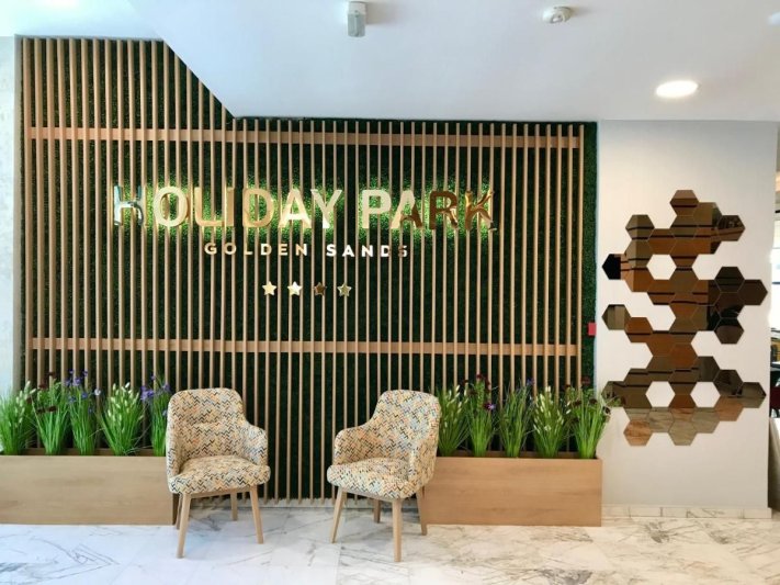 Aranyhomok utazás Hotel Holiday Park