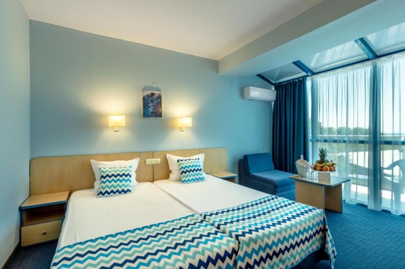 Aranyhomok utazás Hotel Holiday Park