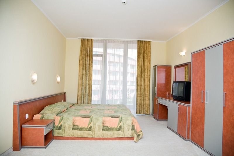 Napospart utazás Hotel Hrizantema